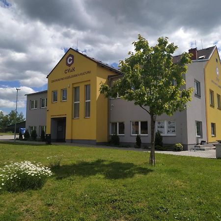 Centrum Pro Vzdelavani A Kulturu Novy Oldrichov Экстерьер фото