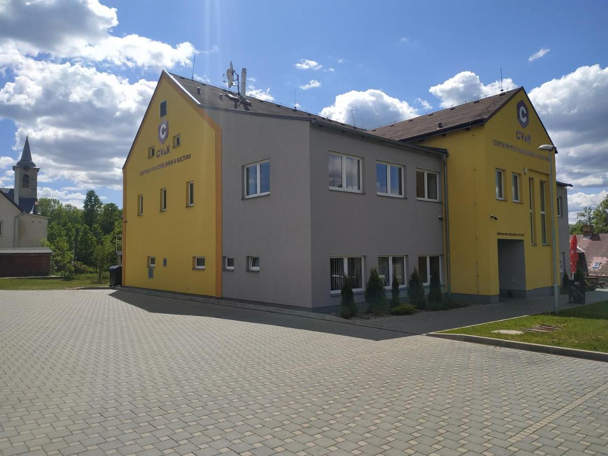 Centrum Pro Vzdelavani A Kulturu Novy Oldrichov Экстерьер фото