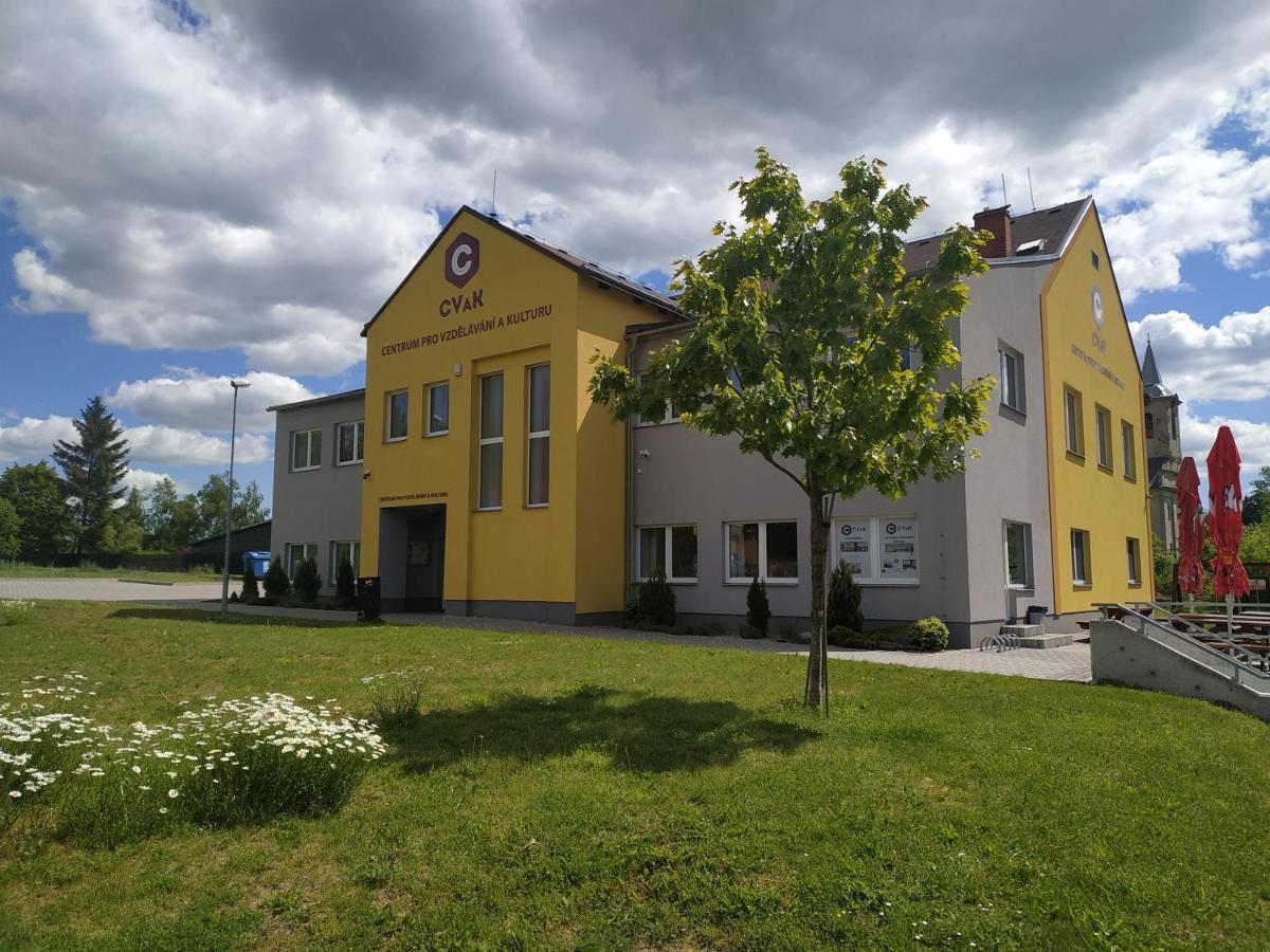 Centrum Pro Vzdelavani A Kulturu Novy Oldrichov Экстерьер фото